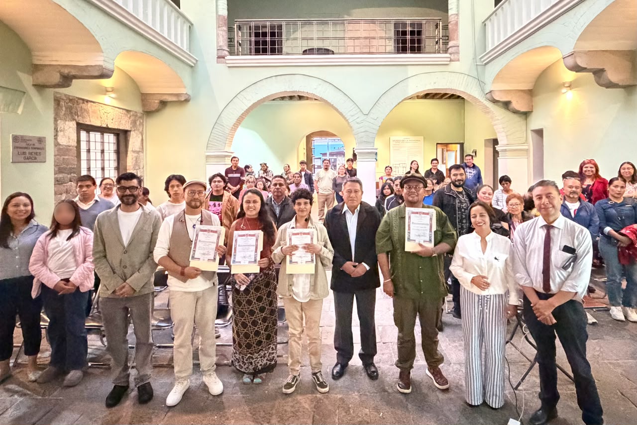 Alcalde Carlos López reconoce talento y compromiso de artistas para promover el orgullo de ser tlaxcaltecas